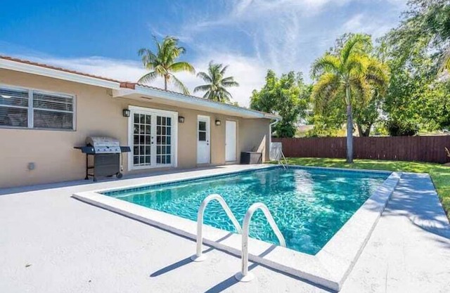 3 Bedroom 731645 by Houzlet