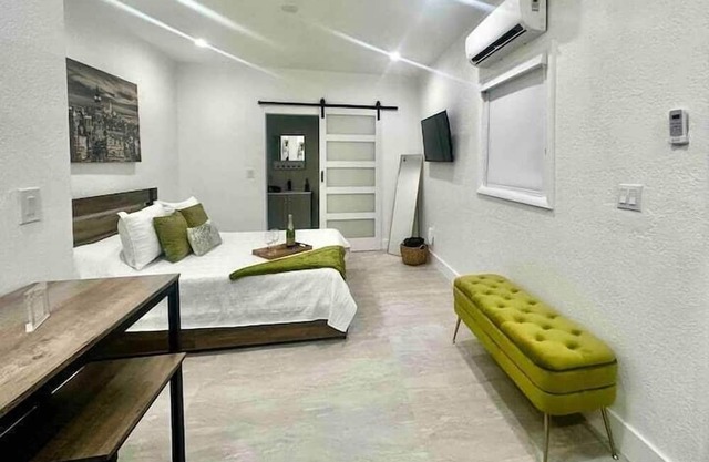 1 Bedroom 789290 by Houzlet