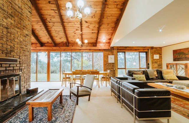 Jade Hill - Howqua - Sleeps 10