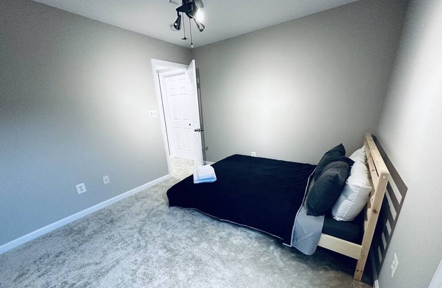 Stunning 3BR Apartment. Peaceful & Quiet!