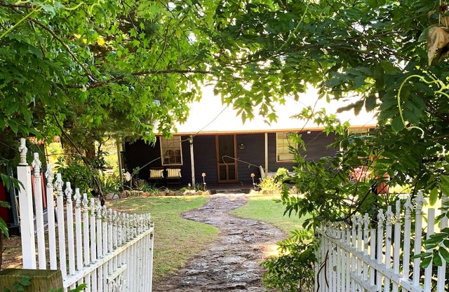 Gracie’s Heritage Cottage - Family and Pet Friendly - Jervis Bay Area