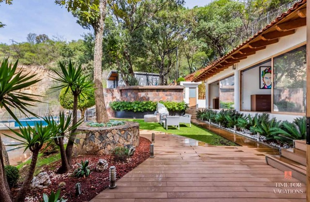 NEW Lakeview Home Heated Pool Whirlpool Tennis