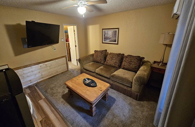 Fully Furnished Condo with Kitchen in Great Location!! Super Quite and Safe!
