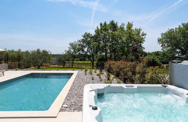 Villa San Vincenti newly built holiday home with pool and wellness not far from the town of Porec an