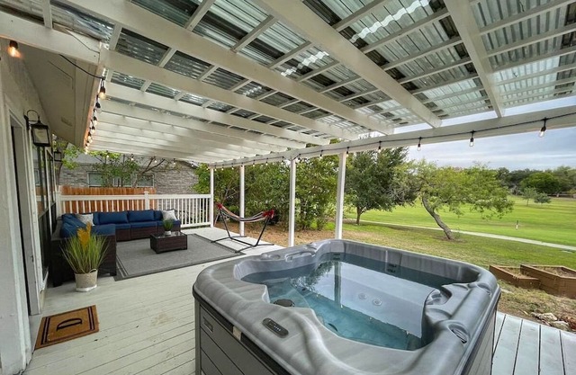 Stunning deck with Hot-tub view to Lake & Golf course