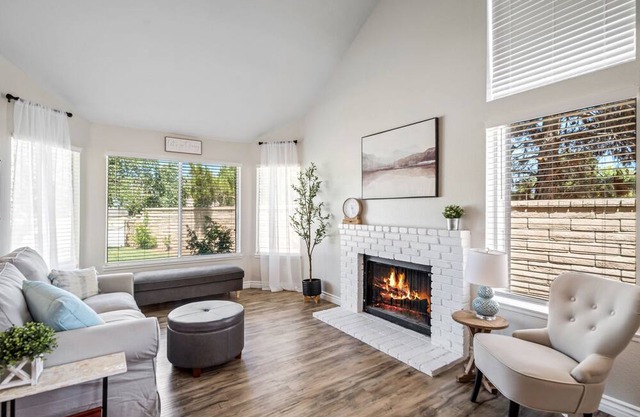 Stunning, cozy, newly renovated, smart home!!