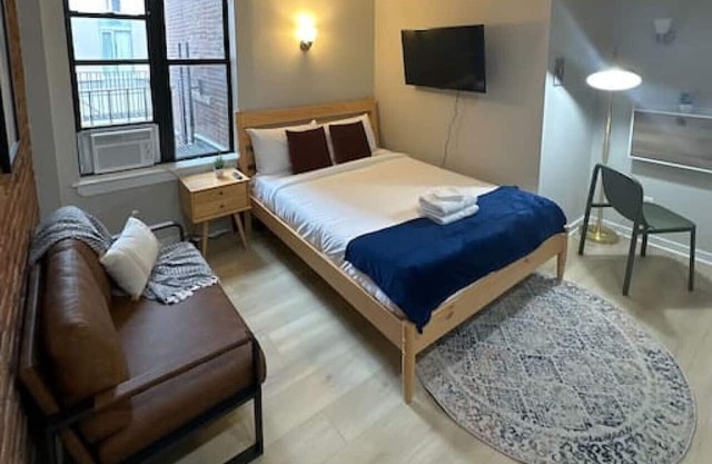 Delightful Back Bay Studio