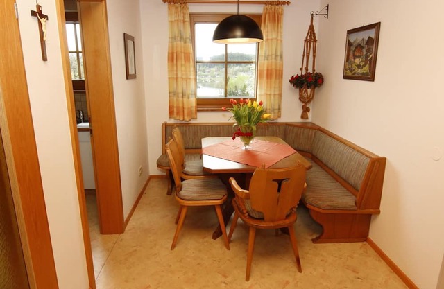 Ferienwohnung Seeblick, 2 Schlafräume - Pension Hecher