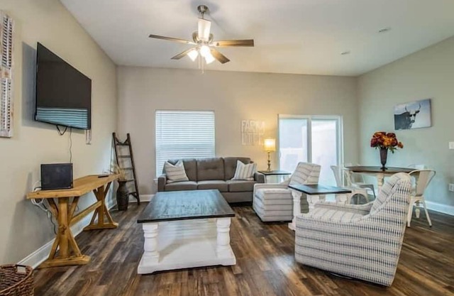 3 Bedroom 717811 by Houzlet
