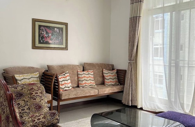 Modern & Comfortable 2Bed/2Bath w/WIFI & AC: 10mins from Stone Town and Beaches