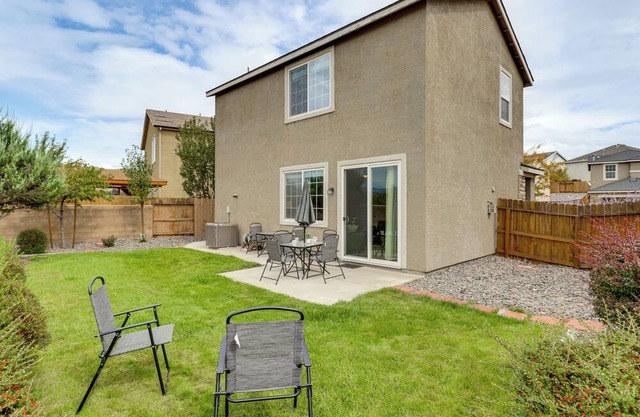 Mountain Views: Reno Home 6 Mi to Downtown!