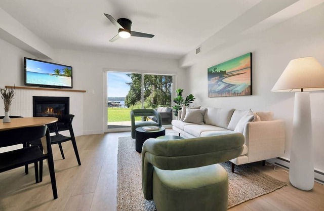 #214 Sockeye at Hornby Island Resort