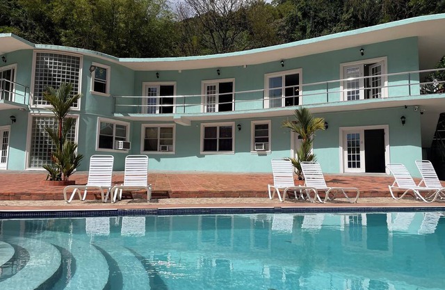 Toraille Waterfall Villas