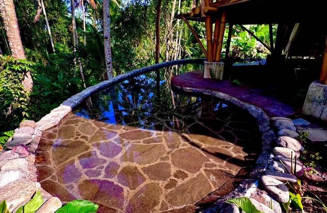 GREEN LANDER UBUD
