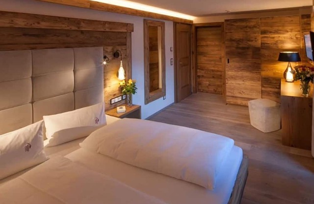 Double room Alpine Liefstyle with half board - Berghotel Madlener