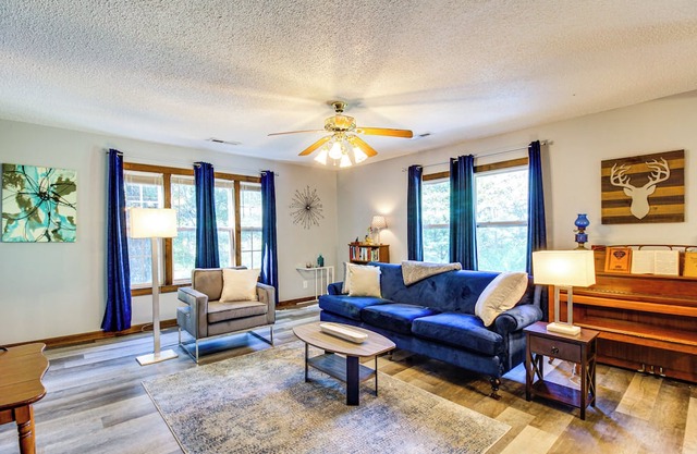 Lake Guntersville Hideaway! Home on Over 2 Acres