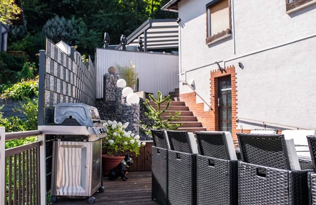 Apartment 'Klein Frankreich' with Mountain View, Private Terrace and Wi-Fi