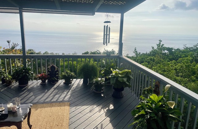 Unique opportunity to live Kona, Hawaii from Nov.1-Nov.30,2025.