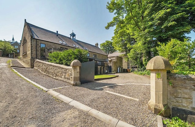 5 bedroom accommodation in Consett