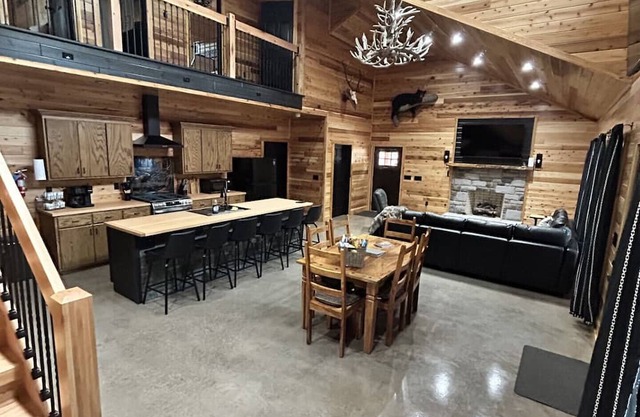 Glass City Cottage and Stream