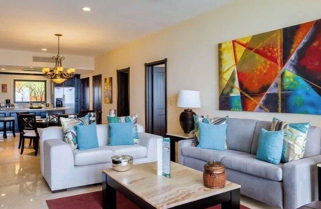 Spacious 2-Bedroom Luxury Suite with Wraparound Terrace & Jacuzzi