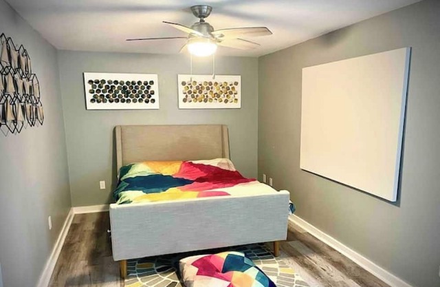 2Bed, 1Bath - Urban Retreat New!