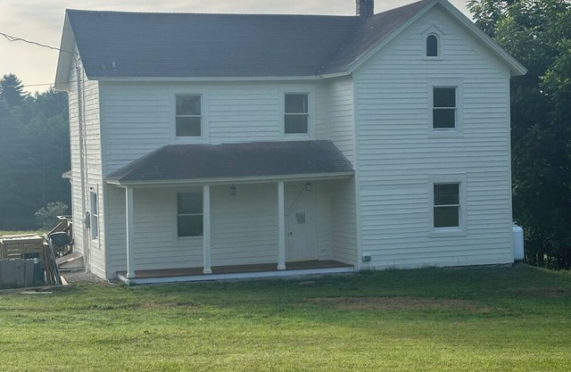 Renovated Catskills Farmhouse Near Bethel Woods