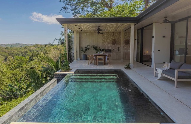 Chic 3BR Private Terrace & Nature Views