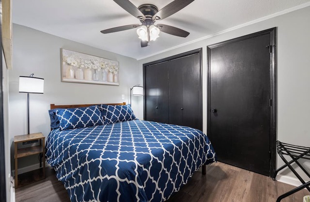 “Lower Magnolia”- HIGH Quality Mattress & Pillows, Fully stocked, Great Deal!