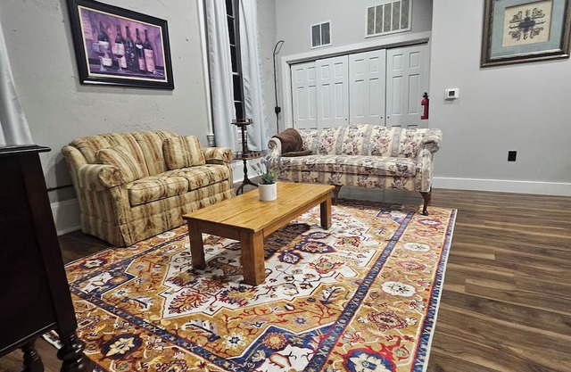 Luxury 2-bedroom apartment with AC in delightful Delaware