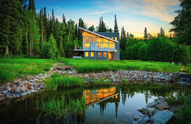 Mountain Haus . Fire Pit - Hot Tub . Views