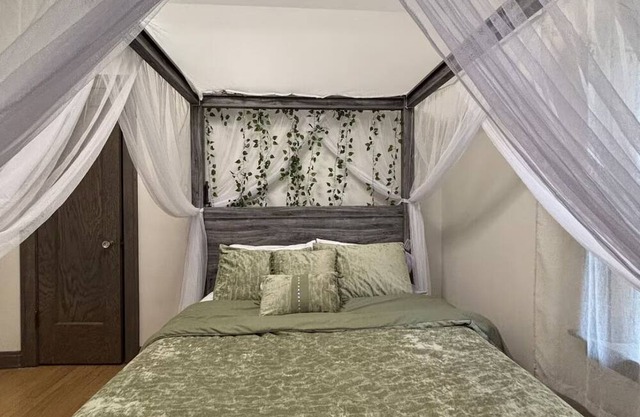 in Berwyn - 3 bedrooms available