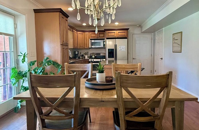 Clean, Recently Renovated Basement Studio Apartment