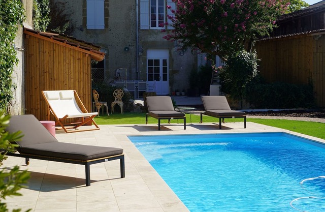 Maison bourgeoise 4bed swimming pool-jacuzzi indoor private parking