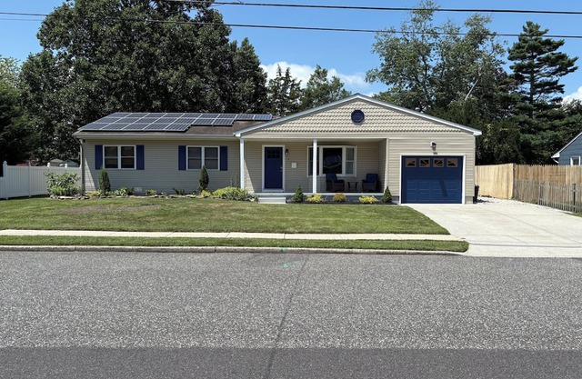 Newly renovated spacious 4bedroom house in 5 minutes from Ocean City