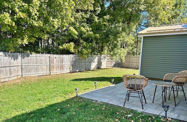 Charming In-Town New Build – Stylish, Comfortable, Convenient