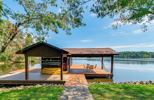 Hyco Lake Escape w/ Deck & Dock: Families Welcome!