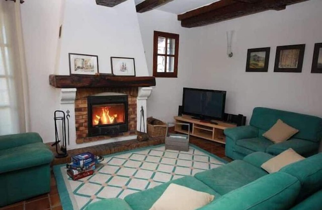 Casa de vacaciones aislada en Saint-Sauveur con sauna
