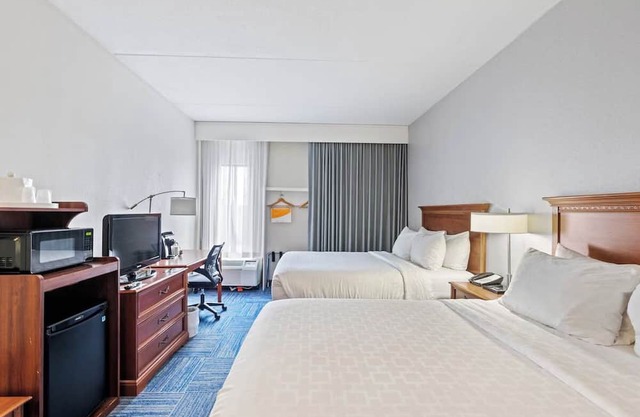 Modern Room in Allentown Close to Top Spots - Dorney Park and Wildwater Kingdom