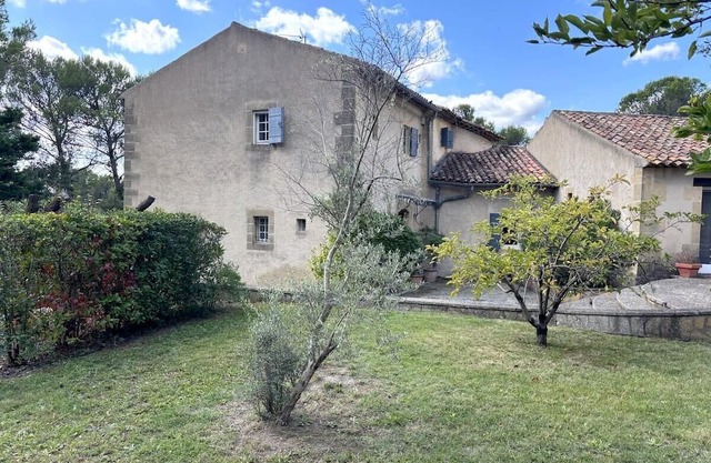 Countryside villa with swimming pool