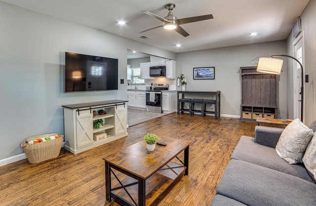 Walk to East Texas A&M! Home w/Pet-Friendly Yard