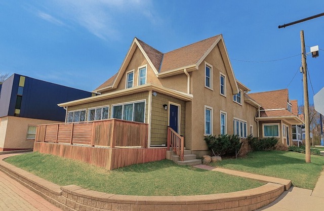 Maple Falls Oasis by TIG Properties—Just 5 min to Niagara Falls.