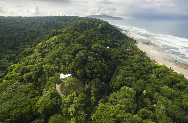 Ocean & Jungle Views, 5-Min Walk to Playa Hermosa Beach, Sleeps 6, Concierge!