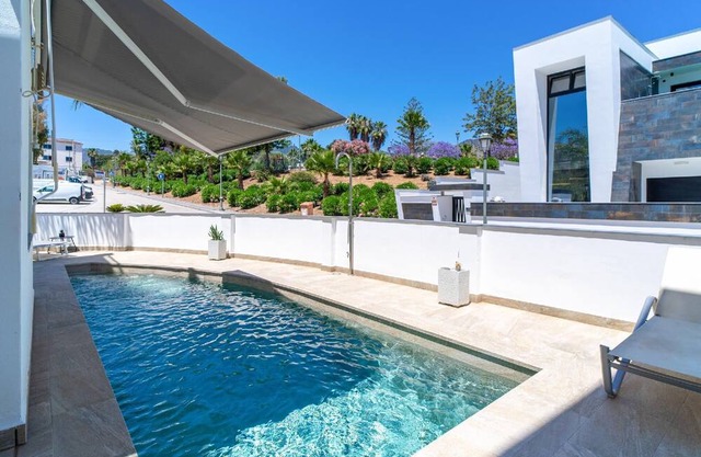 Holiday house Nerja for 1 - 8 persons with 4 bedrooms - Holiday home