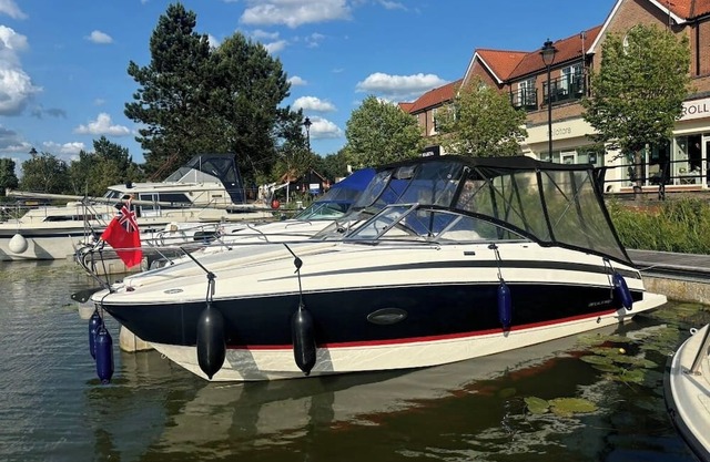 Night on the Bayliner in the Lincoln Waters