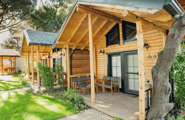 Pino Mar Luxury Bungalows