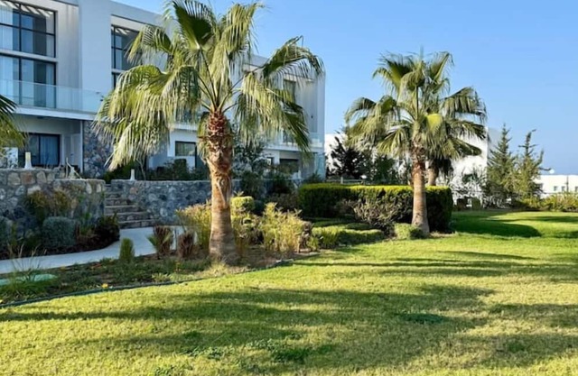 2BR apartment in green complex with pools, gym, spa
