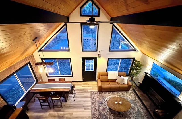 Higgins Lake Cabin 5 min from South State Park!