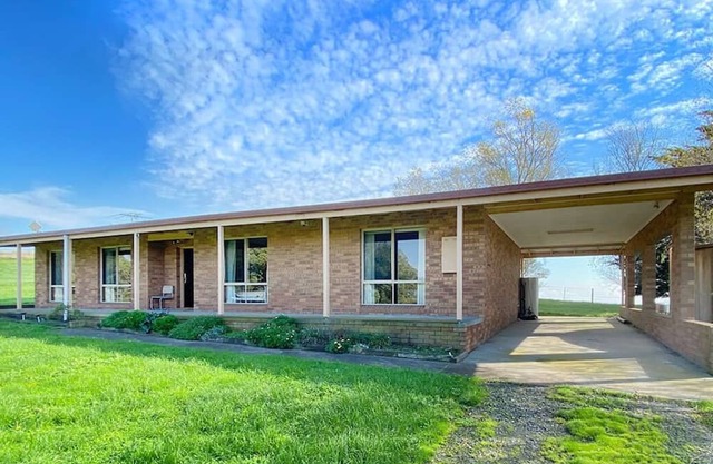 Rolling Hills Retreat