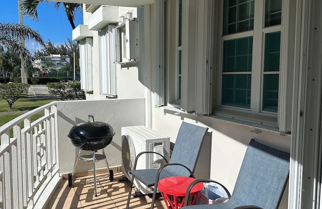 3-bedroom condo in beautiful Loíza with AC, WiFi, 3 pools, private beach access